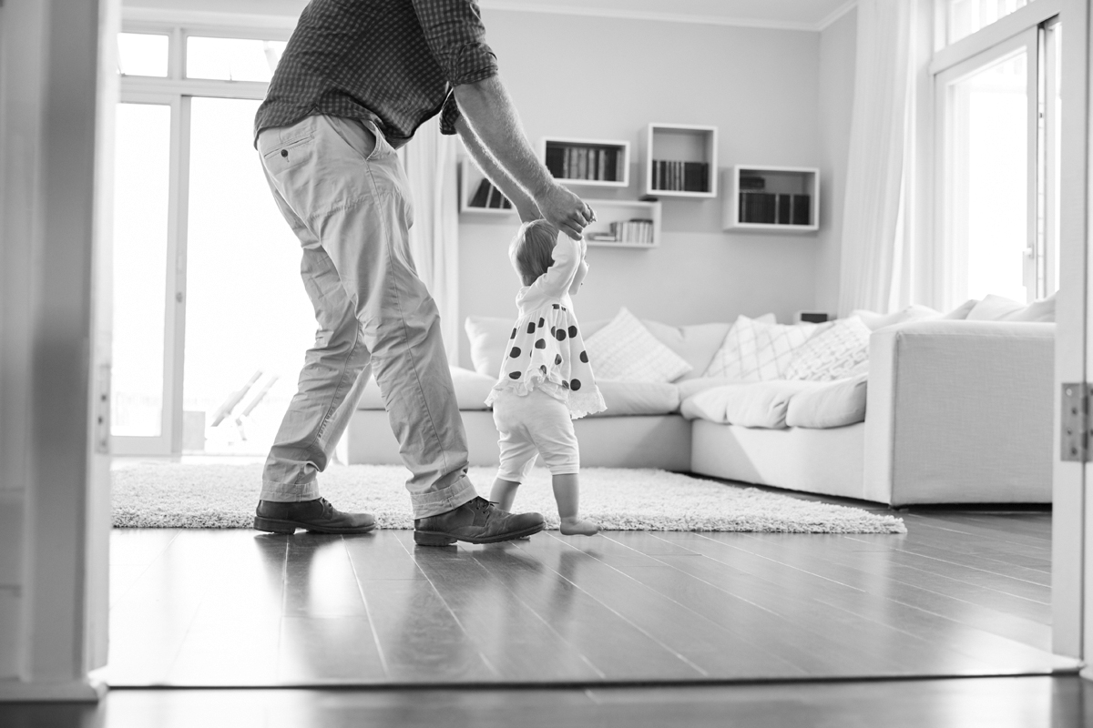 Apprendre à bébé à marcher